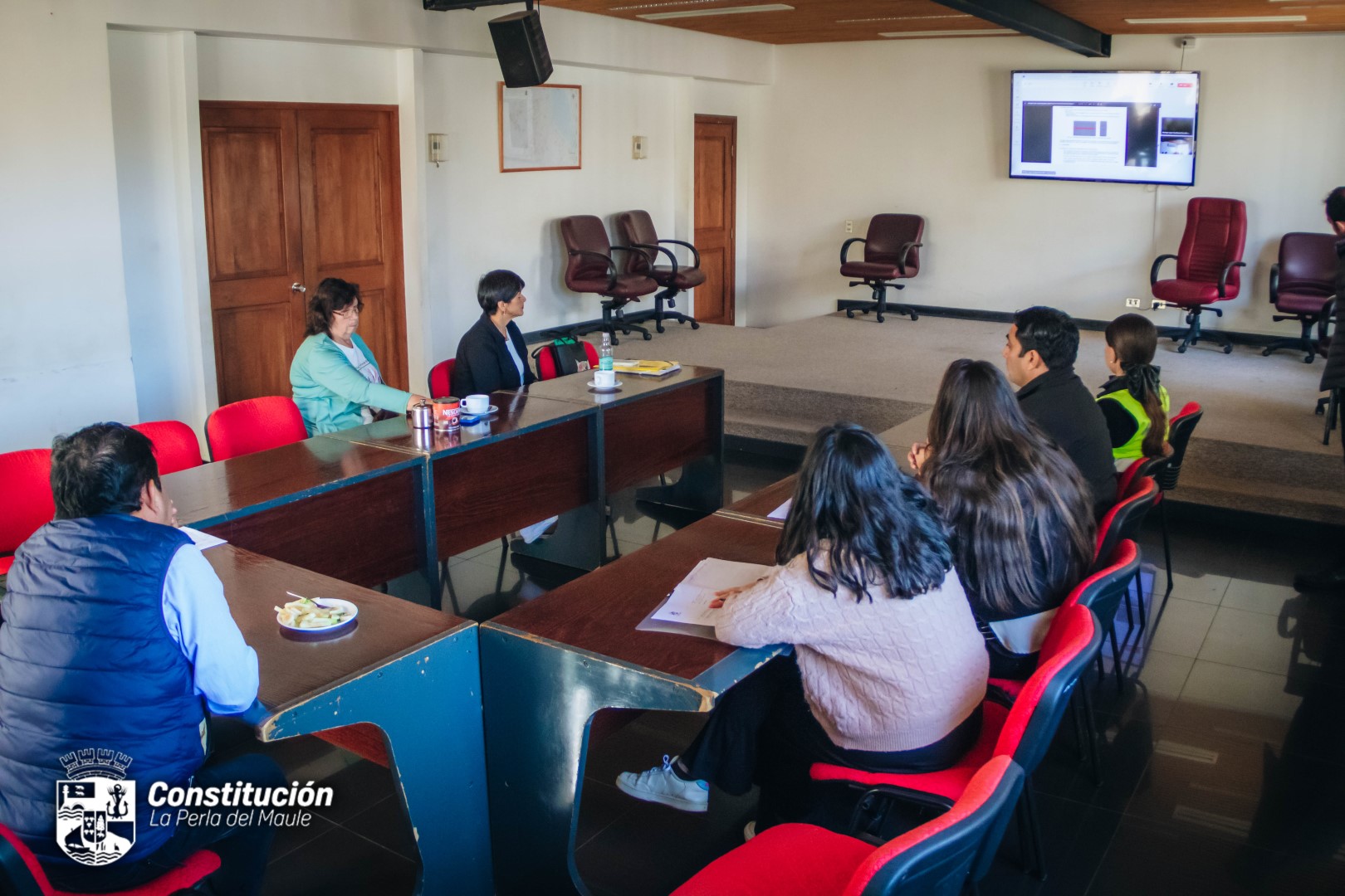 ALCALDE DE CONSTITUCIÓN MANIFIESTA PROFUNDA PREOCUPACIÓN POR FALTA DE RESPUESTA ANTE SOCAVONES EN SECTOR LA POZA.