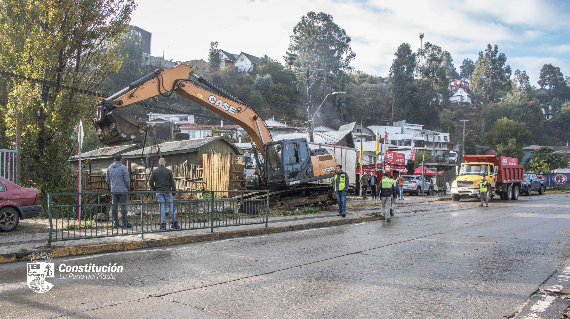 COMIENZA LA LIMPIEZA DE ESTEROS Y CANALES EN LA COMUNA COMO PARTE DEL PLAN DE PREPARACIÓN PARA EL INVIERNO 2025