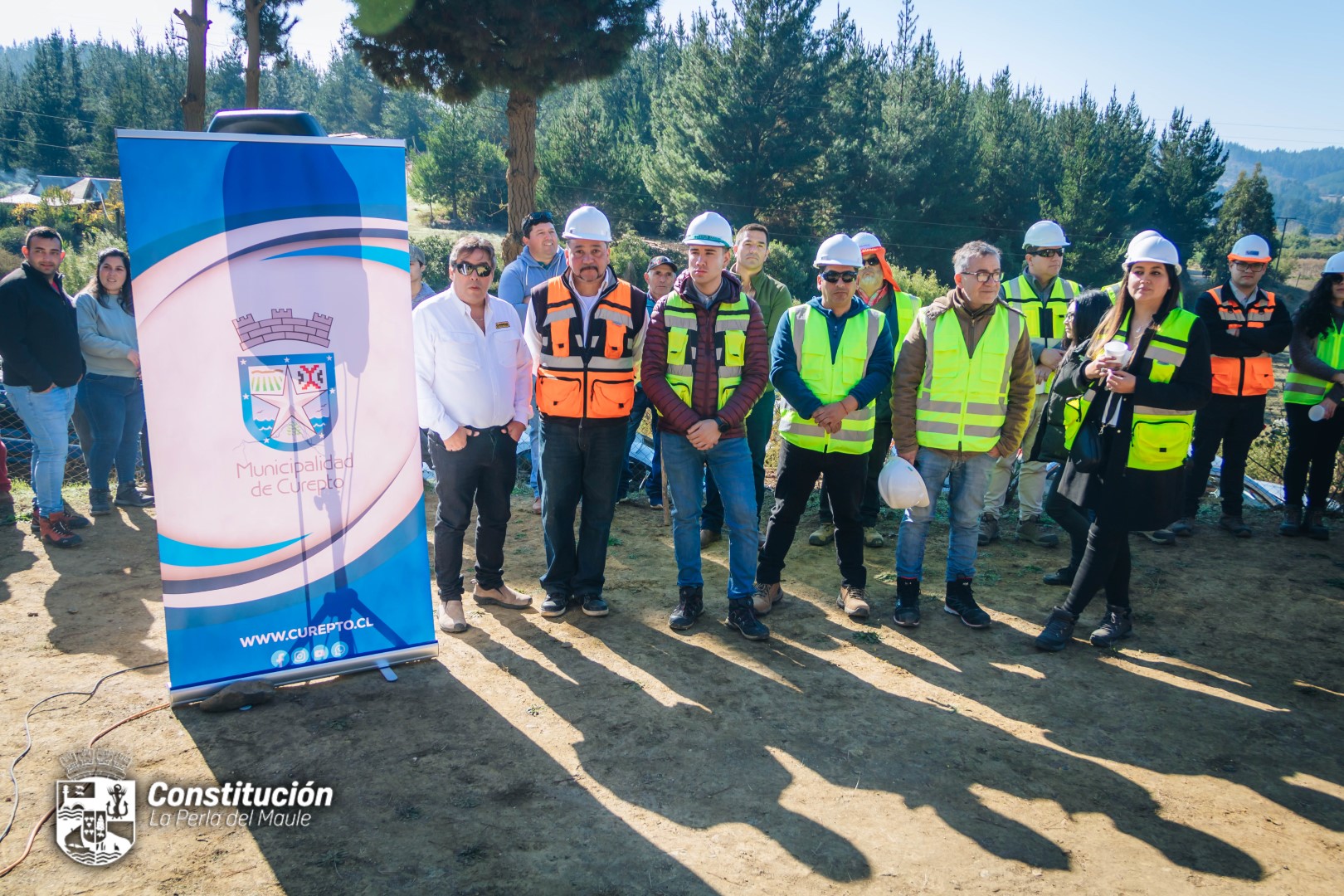 CON EMOCIÓN Y ESPERANZA: COMUNIDADES RURALES CELEBRAN INICIO DE PAVIMENTACIÓN DE LA RUTA K-20 GUALLECO - CARRIZAL