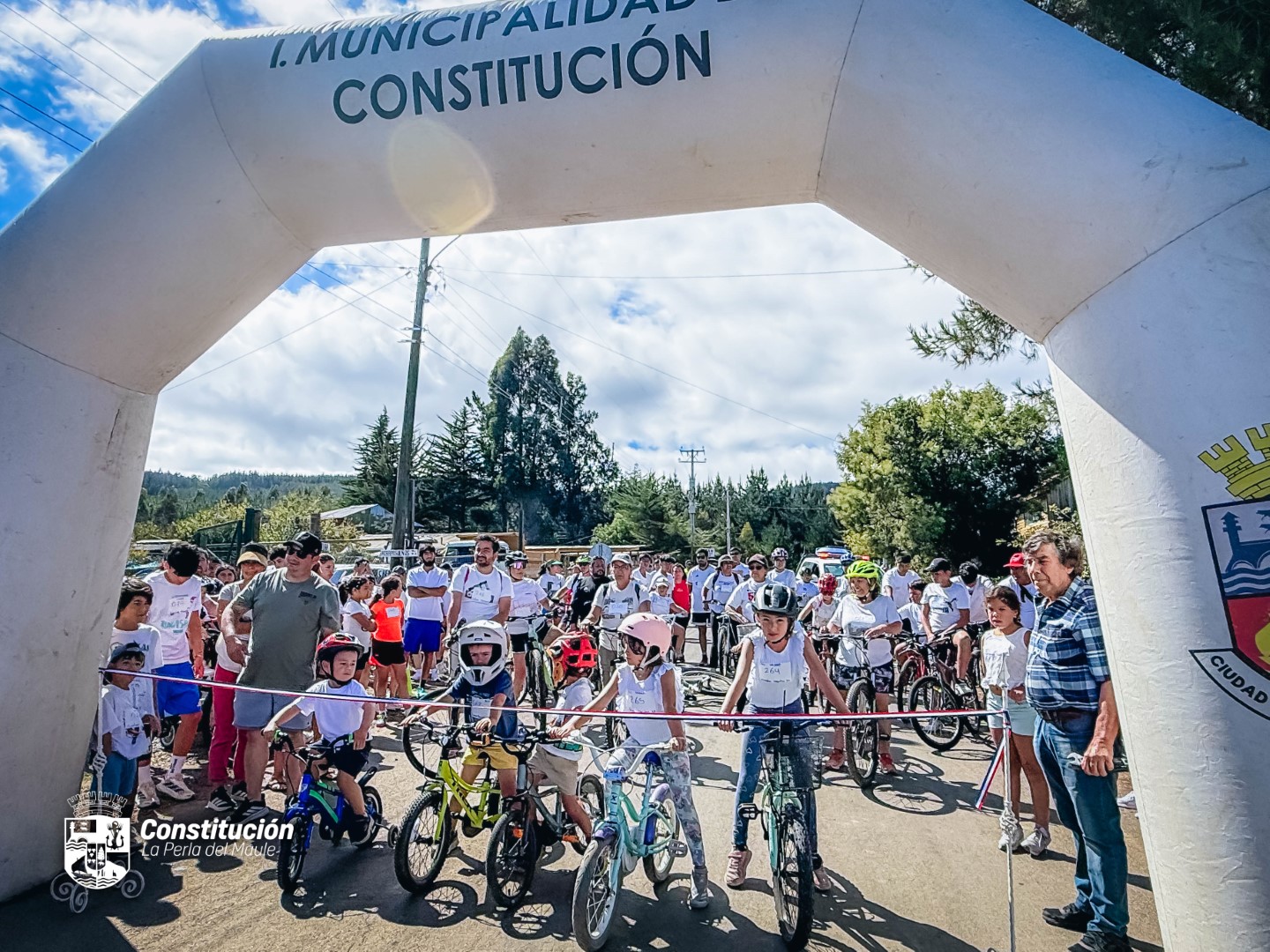 ZONA SUR DE CONSTITUCIÓN VIVIÓ LA 1ª CORRIDA Y CICLETADA FAMILIAR CON MASIVA PARTICIPACIÓN COMUNITARIA APROXIMADAMENTE 200 ASISTENTES
