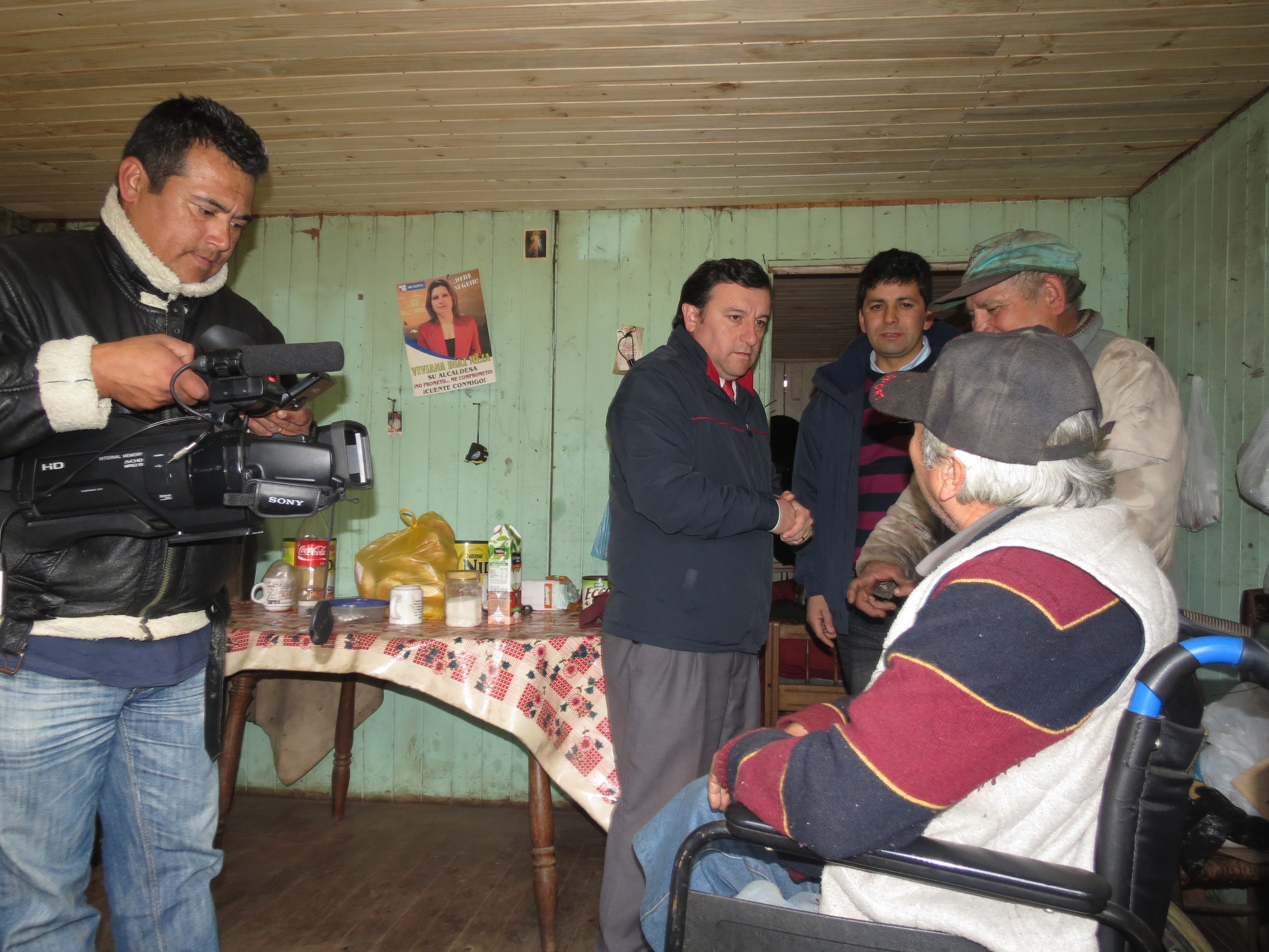 Municipalidad de Constitución Ayuda a Hermanos de Sector Rural
