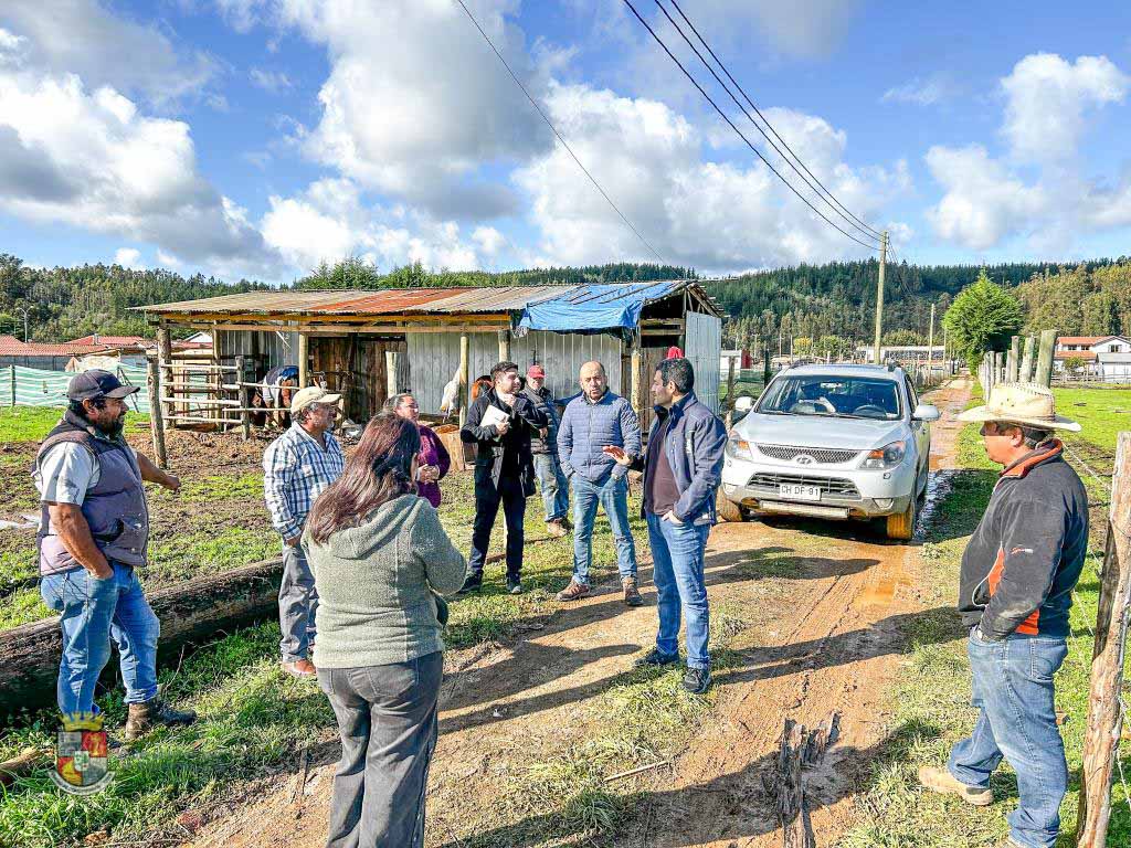Alcalde de Constitución lidera labores de emergencia tras sistema frontal