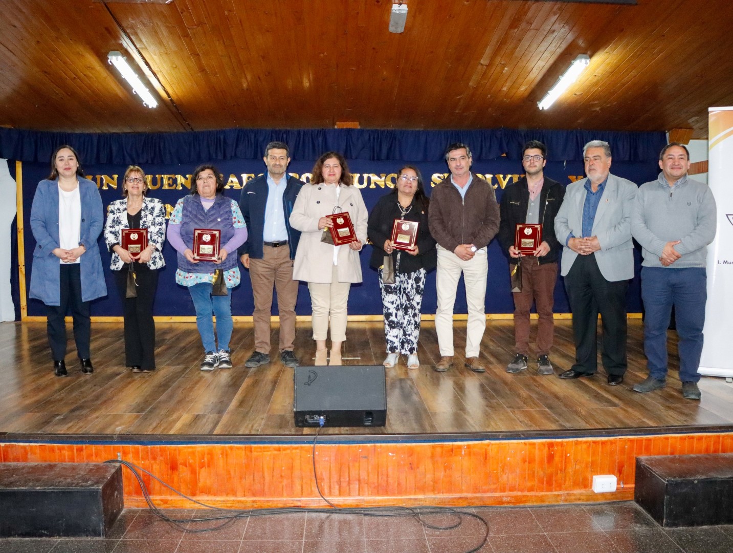 CEREMONIA DÍA DEL PROFFESOR Y PROFESORA, RECONOCIMIENTOS POR 30 AÑOS.