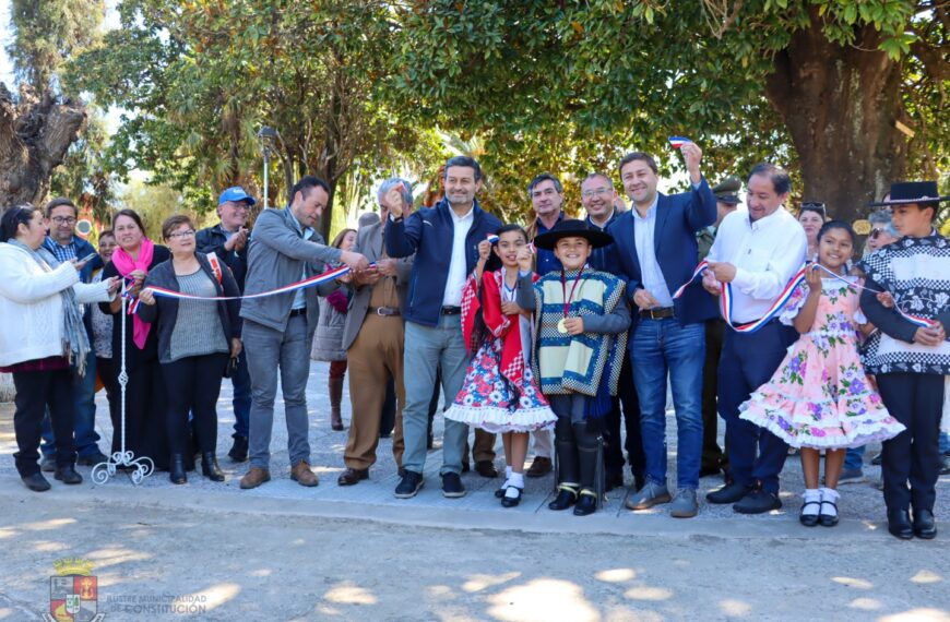 PUTÚ AVANZA: AUTORIDADES ENTREGAN OBRAS DE MEJORAMIENTO EN PLAZA PUTÚ…
