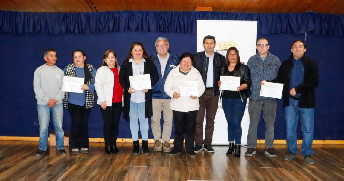 CONTI MÁS BARRIOS: MUNICIPALIDAD DE CONSTITUCIÓN ENTREGA 70 MILLONES DE PESOS A TRAVÉS DEL FONDEVE