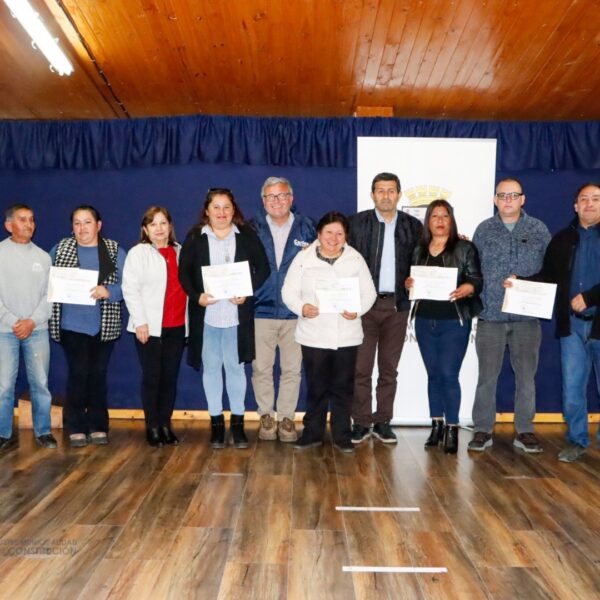 CONTI MÁS BARRIOS: MUNICIPALIDAD DE CONSTITUCIÓN ENTREGA 70 MILLONES DE…