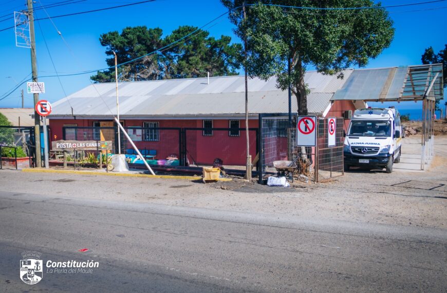 MUNICIPALIDAD DE CONSTITUCIÓN REFUERZA LIMPIEZA EN POSTA LAS CAÑAS ANTE ALTAS TEMPERATURAS.