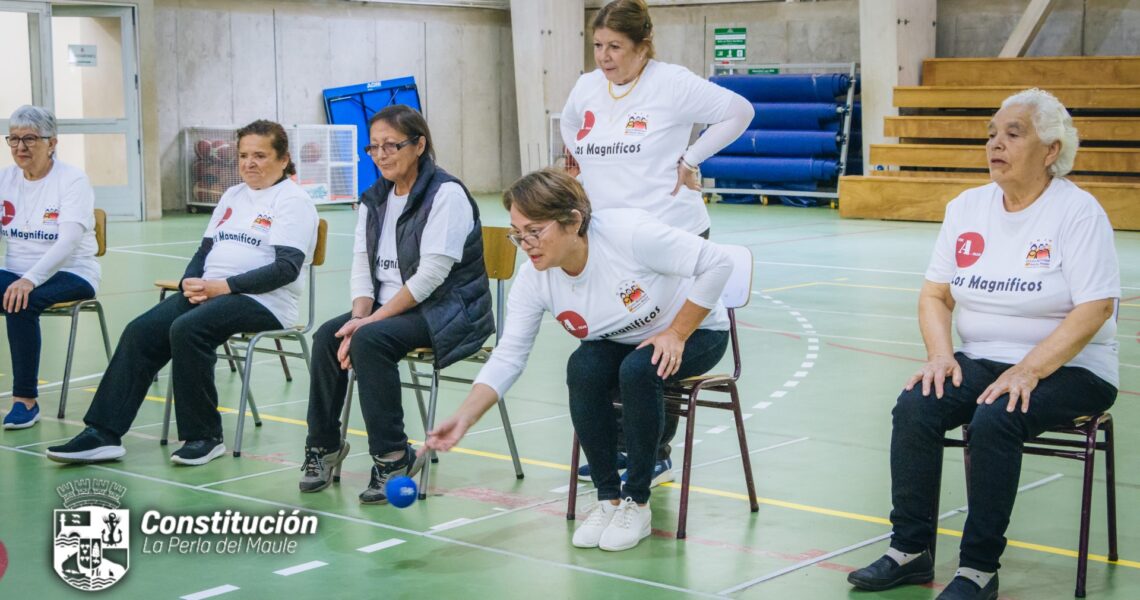 MÁS DE 200 ADULTOS MAYORES PARTICIPARON EN COMPETENCIA AMISTOSA DE BOCHAS EN CONSTITUCIÓN