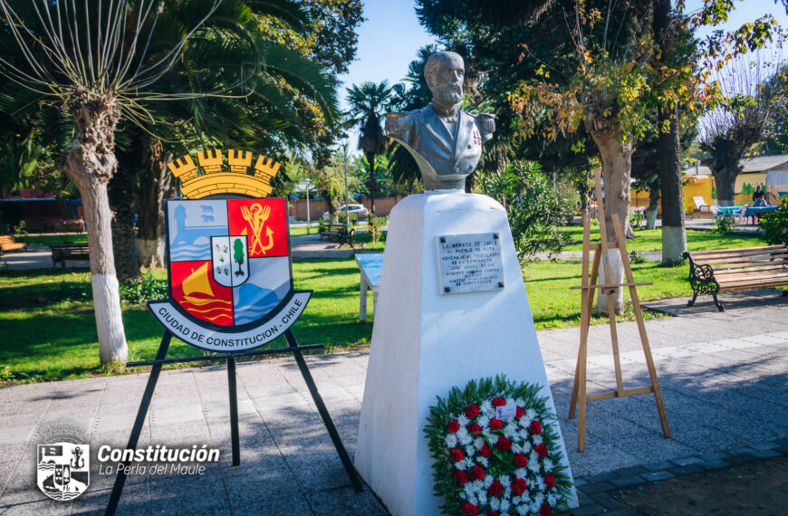 COMUNIDAD EDUCATIVA DE PUTÚ RINDE EMOTIVO HOMENAJE A LAS GLORIAS NAVALES EN EL MES DEL MAR.