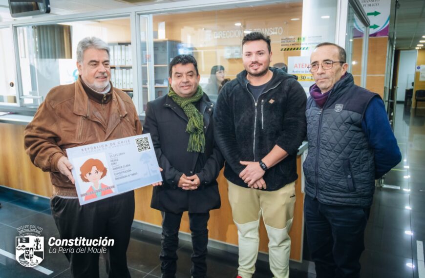 PRIMERA LICENCIA DE CONDUCIR DIGITAL EN CONSTITUCIÓN: HITO EN LA DIRECCIÓN DE TRÁNSITO MUNICIPAL