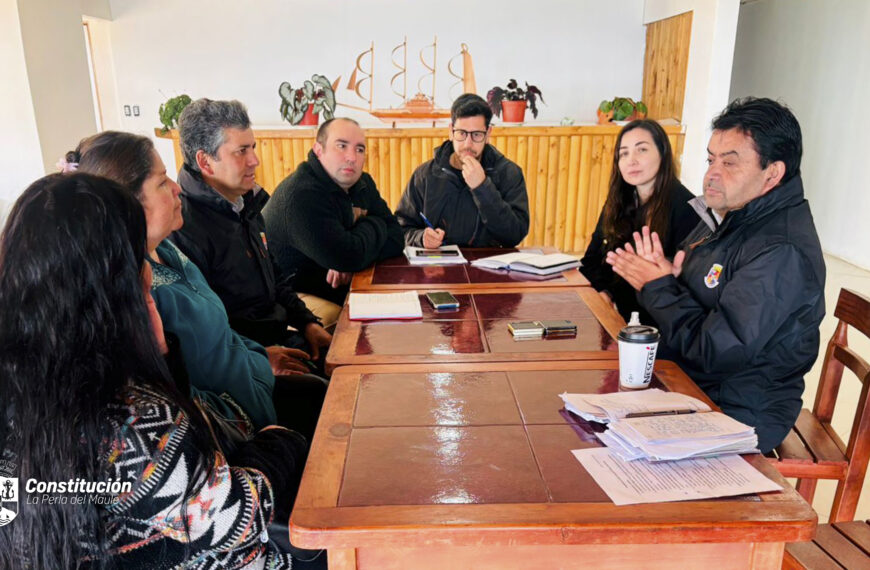 Municipio de Constitución en terreno: alcalde llega a la Zona Sur para escuchar a los vecinos y gestionar soluciones.