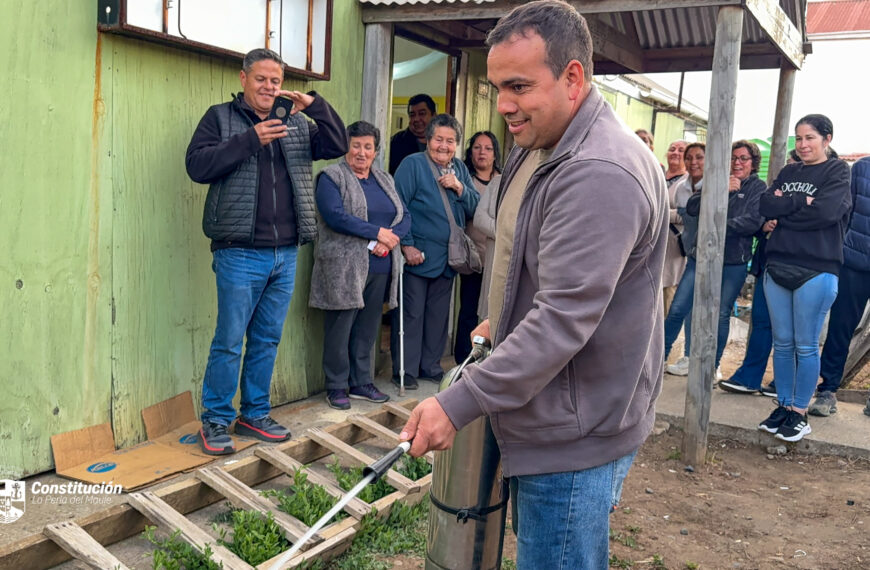 JUNTA DE VECINOS LAS CAMELIAS ADQUIRIÓ EXTINTORES PARA LOS VECINOS CON FONDEVE 2025: UNA DECISIÓN EN COMUNIDAD PARA MAYOR SEGURIDAD