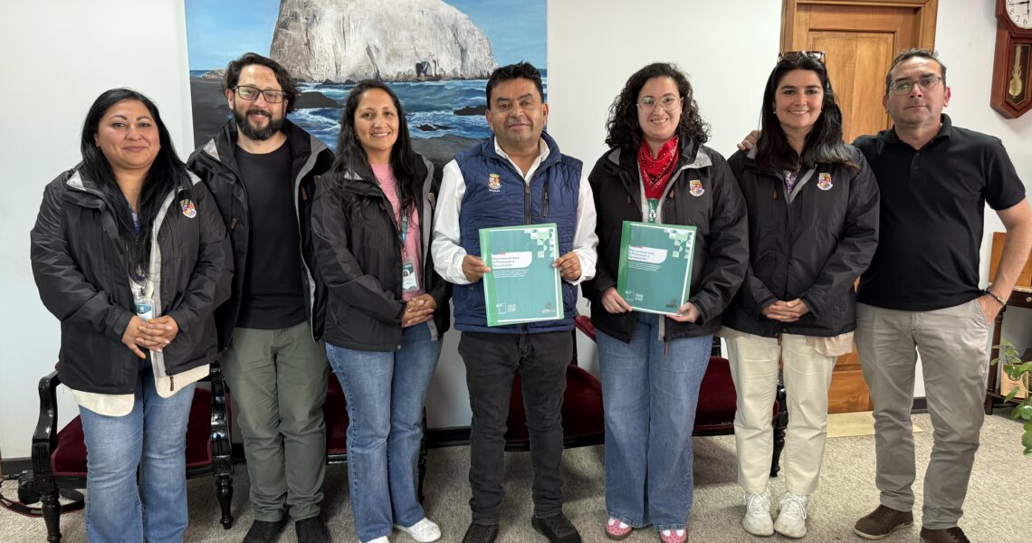  SENDA PREVIENE Y MUNICIPALIDAD DE CONSTITUCIÓN FIRMAN POR EL PLAN LOCAL PARA AVANZAR EN LA PREVENCIÓN Y RECUPERACIÓN DE DROGAS.