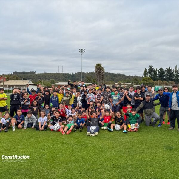 ÉXITO EN LA ENTREGA DE IMPLEMENTOS PARA LA ESCUELA DE…
