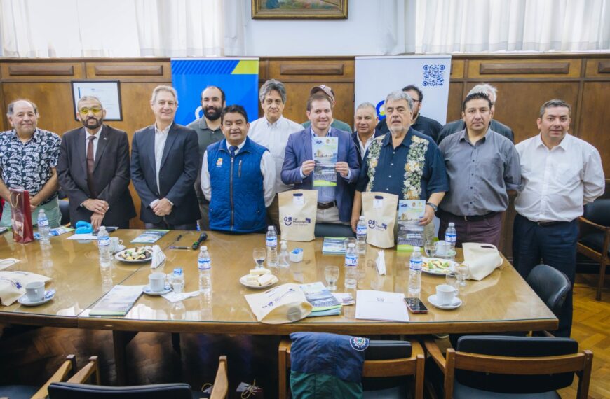 MUNICIPALIDAD DE CONSTITUCIÓN FIRMA CONVENIO CON MUNICIPALIDAD DE SAN RAFAEL ARGENTINA: