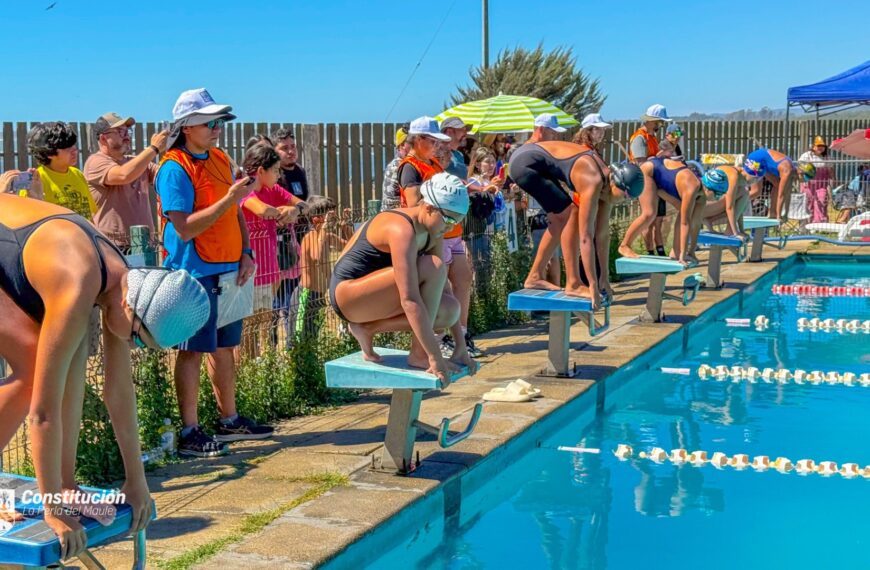 MÁS DE 700 PERSONAS PARTICIPARON EN EXITOSO OPEN DE NATACIÓN REALIZADO EN CONSTITUCIÓN