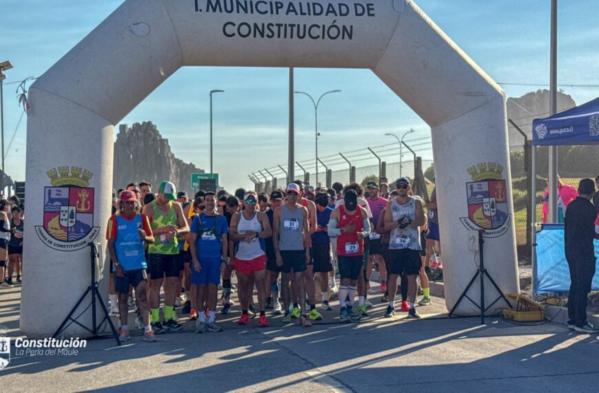 ÉXITO EN LA SEGUNDA VERSIÓN DE LA MEDIA MARATÓN EN CONSTITUCIÓN: CORPORACIÓN DE DEPORTES REUNIÓN 700 CORREDORES DE DIVERSAS COMUNAS