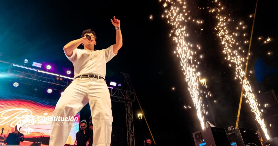 CELEBRACIÓN DEL AMOR EN CONSTITUCIÓN: NICO RUIZ SE PRESENTÓ SIENDO UN DE ÉXITO ROTUNDO CON MASIVO PÚBLICO