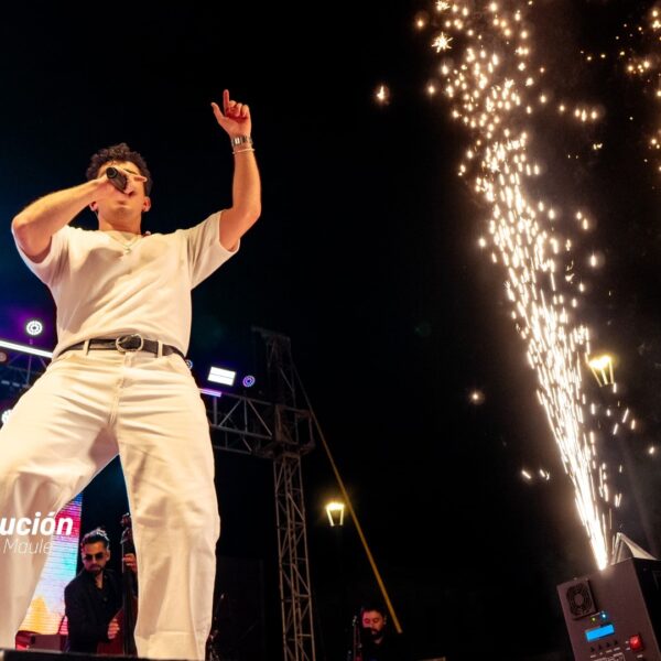 CELEBRACIÓN DEL AMOR EN CONSTITUCIÓN: NICO RUIZ SE PRESENTÓ SIENDO&hellip;