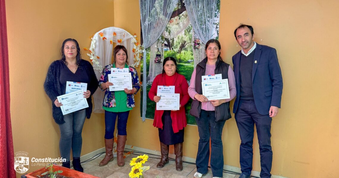 PROGRAMA PARA PEQUEÑAS LOCALIDADES CERTIFICÓ A VECINOS DE SANTA OLGA GRACIAS AL PROYECTO SOCIAL “COMUNIDAD AMBIENTAL: CUIDANDO NUESTRO TERRITORIO” UNA CONSECUENCIA DE LOS INCENDIOS FORESTALES QUE AFECTARON A LA COMUNIDAD