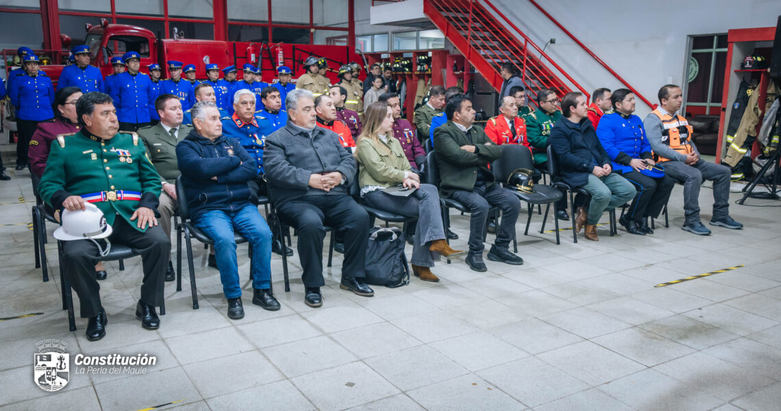 MUNICIPALIDAD DE CONSTITUCIÓN Y ARAUCO CONCRETAN IMPORTANTE APORTE PARA BOMBEROS CON LA ENTREGA DE NUEVO CARRO BOMBA A LA SEGUNDA COMPAÑÍA DE CONSTITUCIÓN
